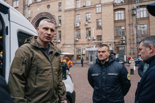 Автопарк “Київської служби порятунку” поповнився автівкою від німецьких благодійників